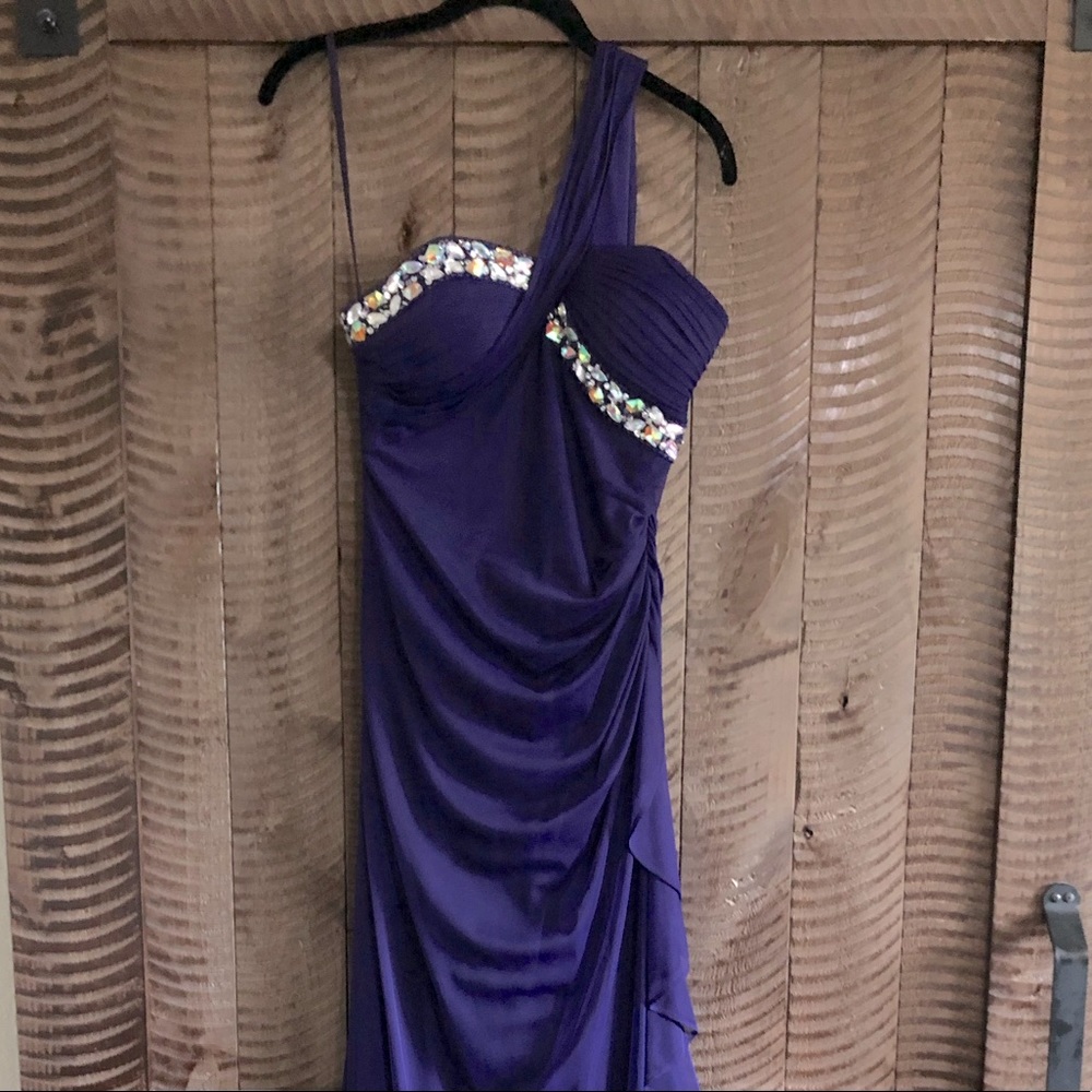 Blondie Nites Purple Prom Homecoming Dress/Gown